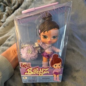 Bratz Babyz Yasmin Doll with Purple Outfit NEW